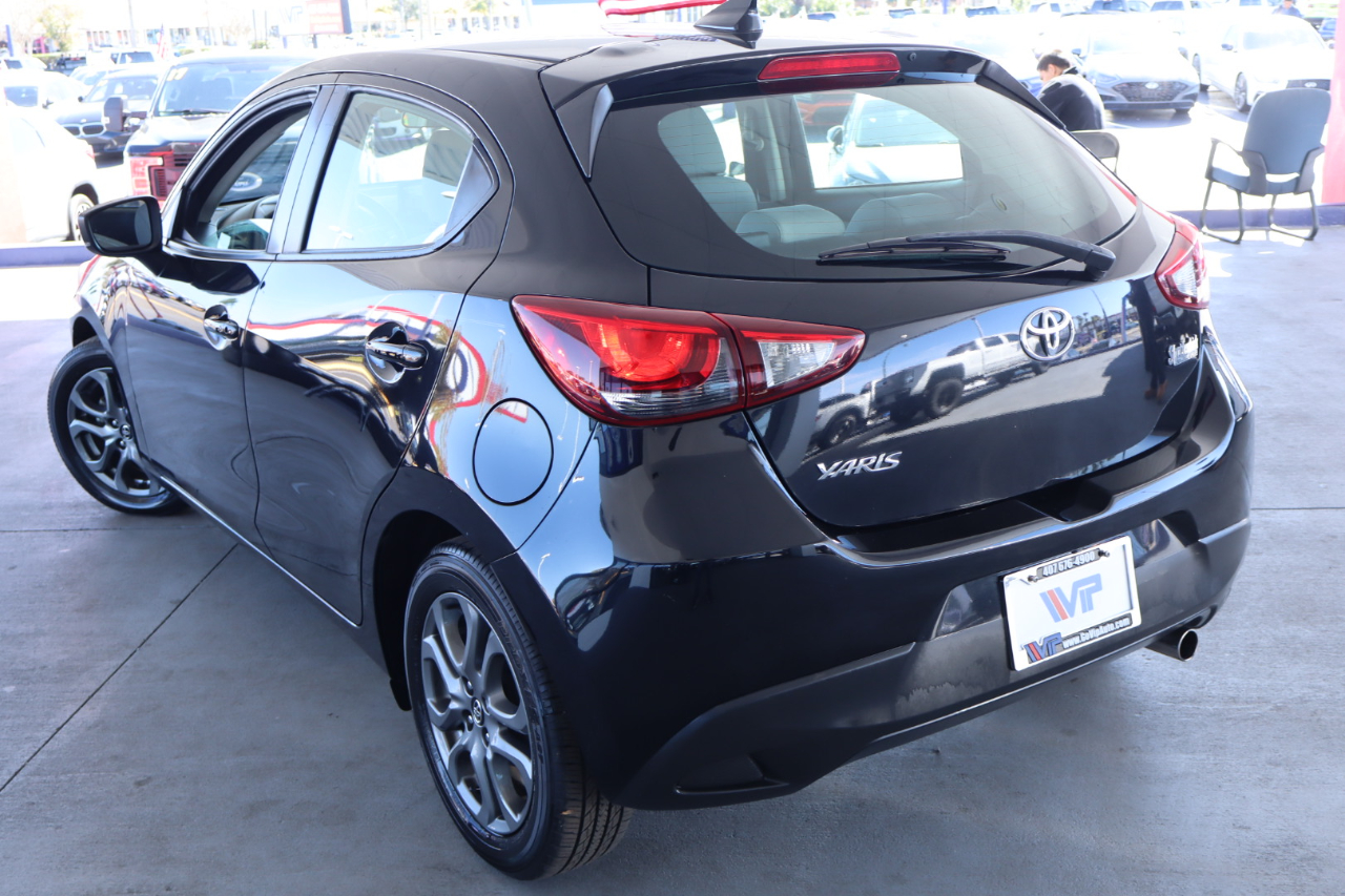 Toyota Yaris Hatchback LE Auto (Natl) 2020