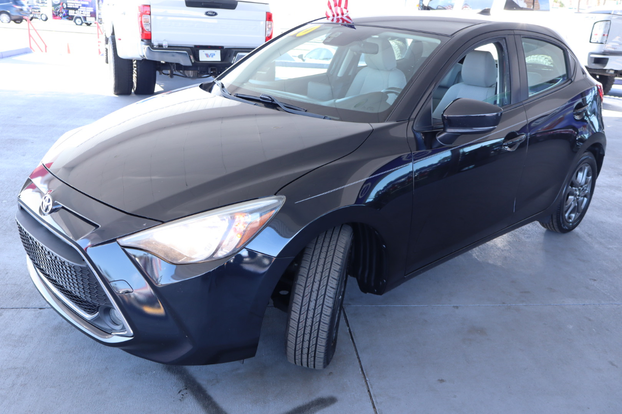 Toyota Yaris Hatchback LE Auto (Natl) 2020