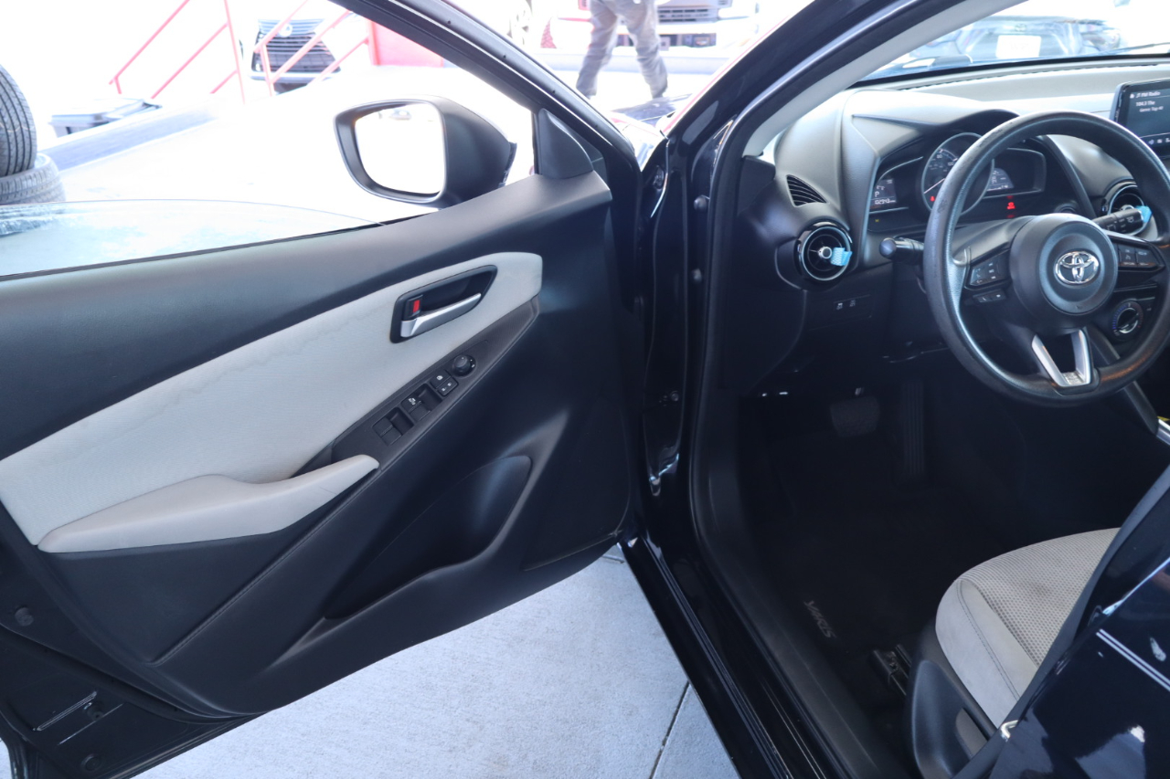 Toyota Yaris Hatchback LE Auto (Natl) 2020