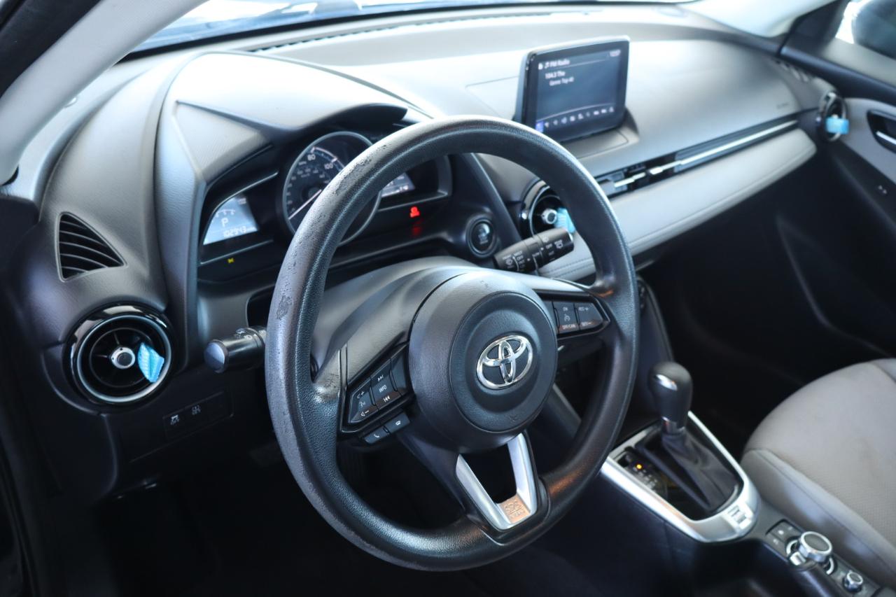 Toyota Yaris Hatchback LE Auto (Natl) 2020