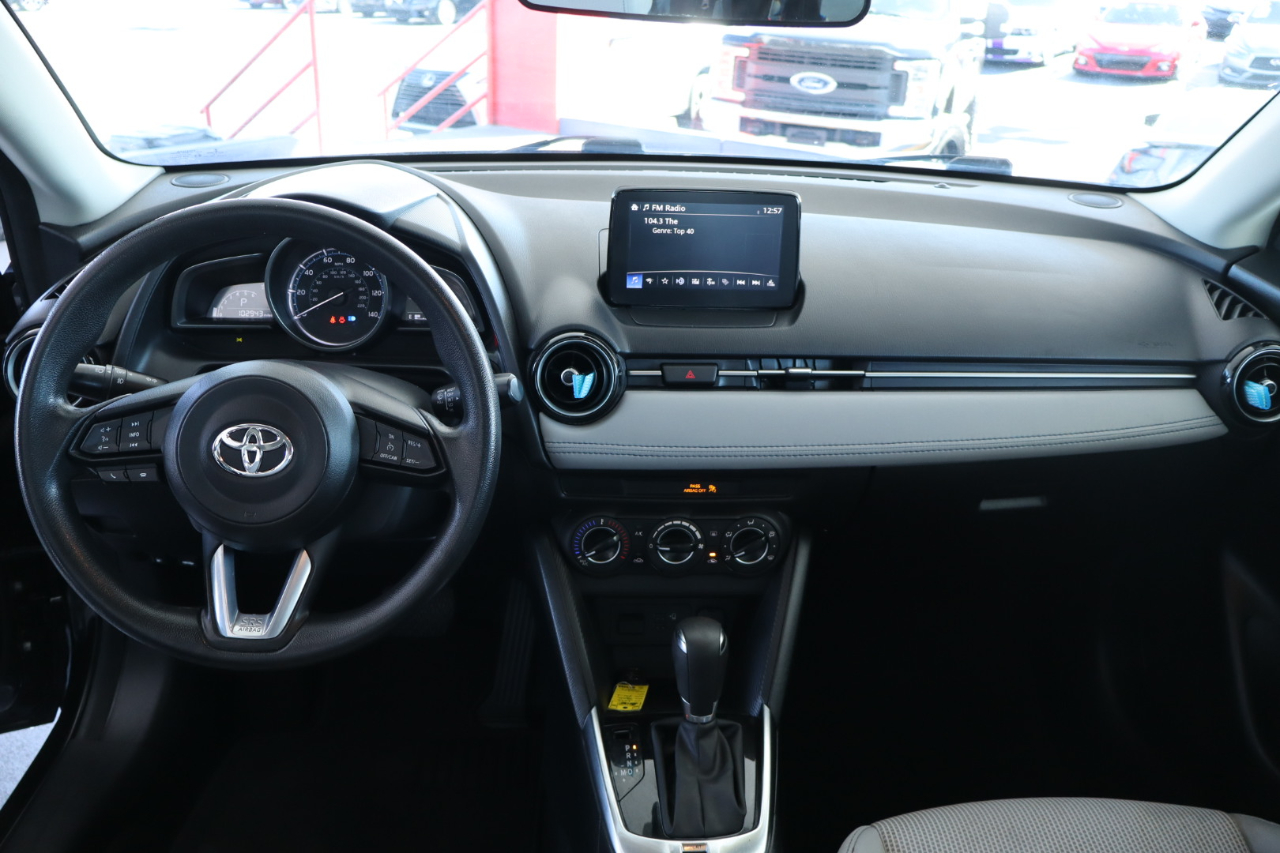 Toyota Yaris Hatchback LE Auto (Natl) 2020
