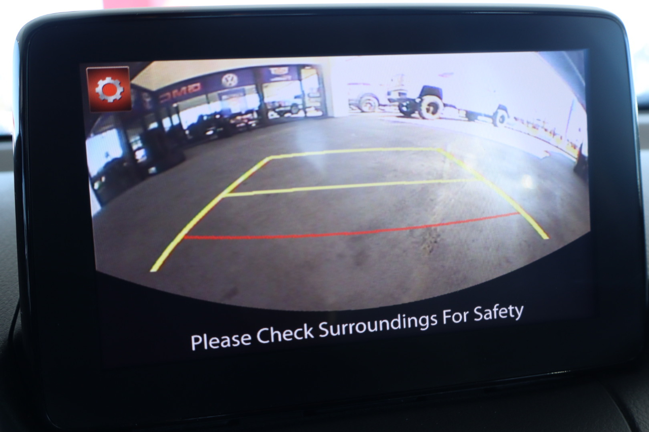 Toyota Yaris Hatchback LE Auto (Natl) 2020