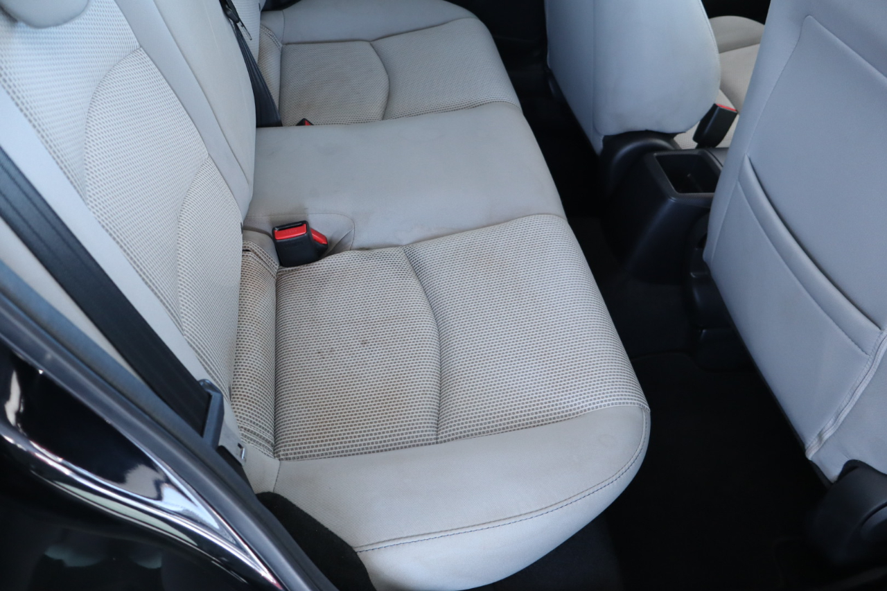 Toyota Yaris Hatchback LE Auto (Natl) 2020