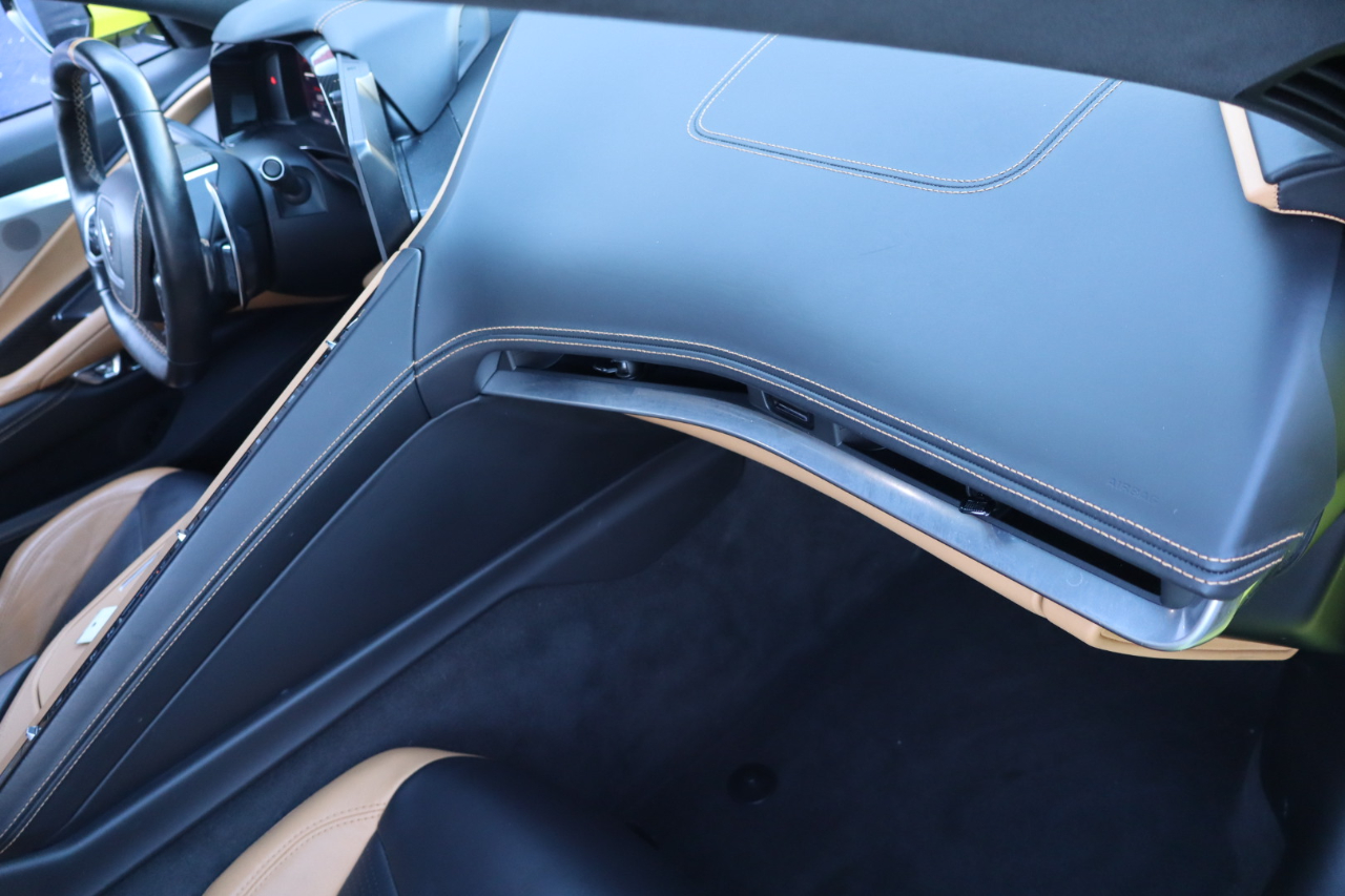 Chevrolet Corvette 2dr Stingray Cpe w/3LT 2022