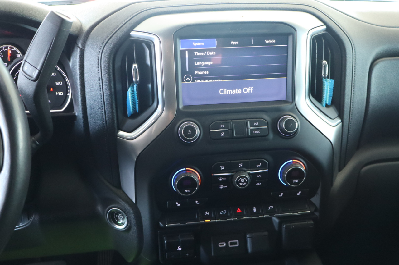 Chevrolet Silverado 1500 4WD Crew Cab 147" RST 2020