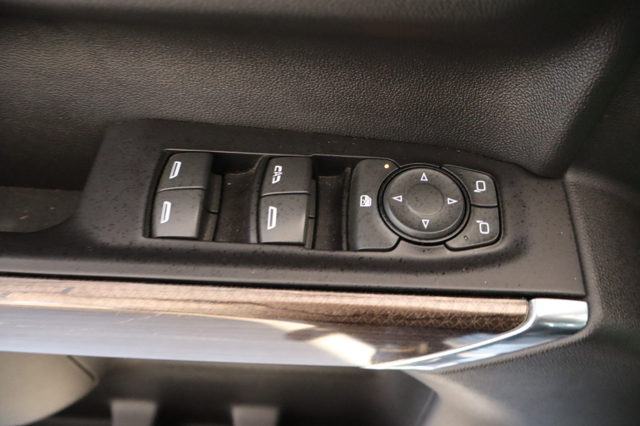 Chevrolet Silverado 1500 4WD Crew Cab 147" RST 2020