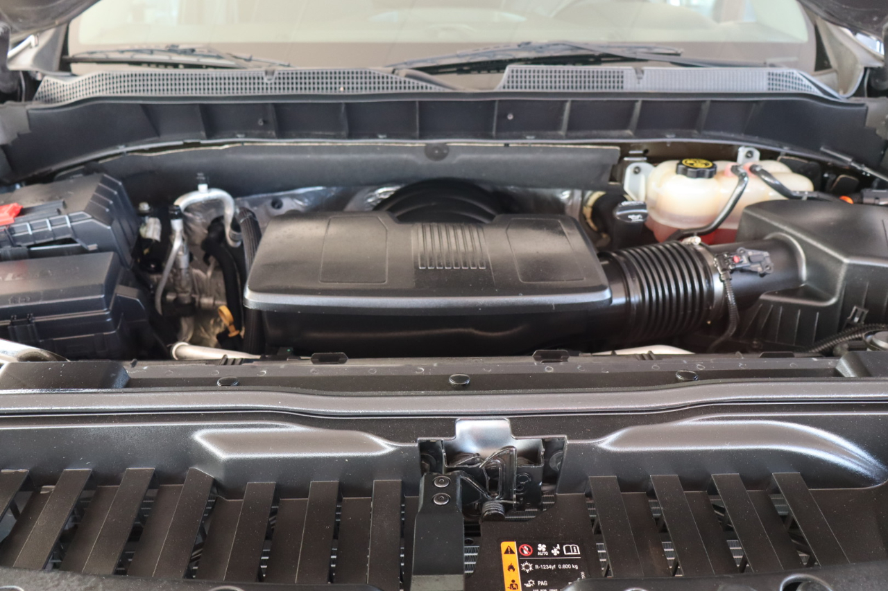 Chevrolet Silverado 1500 4WD Crew Cab 147" RST 2020