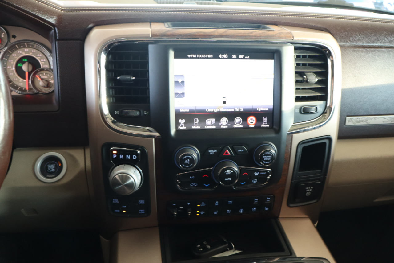 RAM 1500 4WD Crew Cab 149" Laramie Longhorn 2015