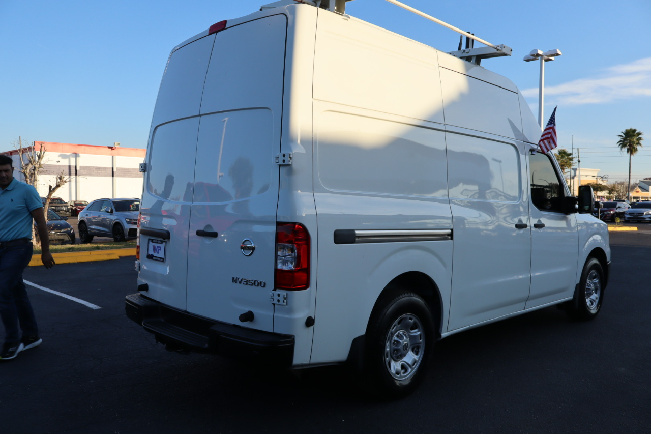 Nissan NV Cargo NV3500 HD High Roof V8 SV 2018