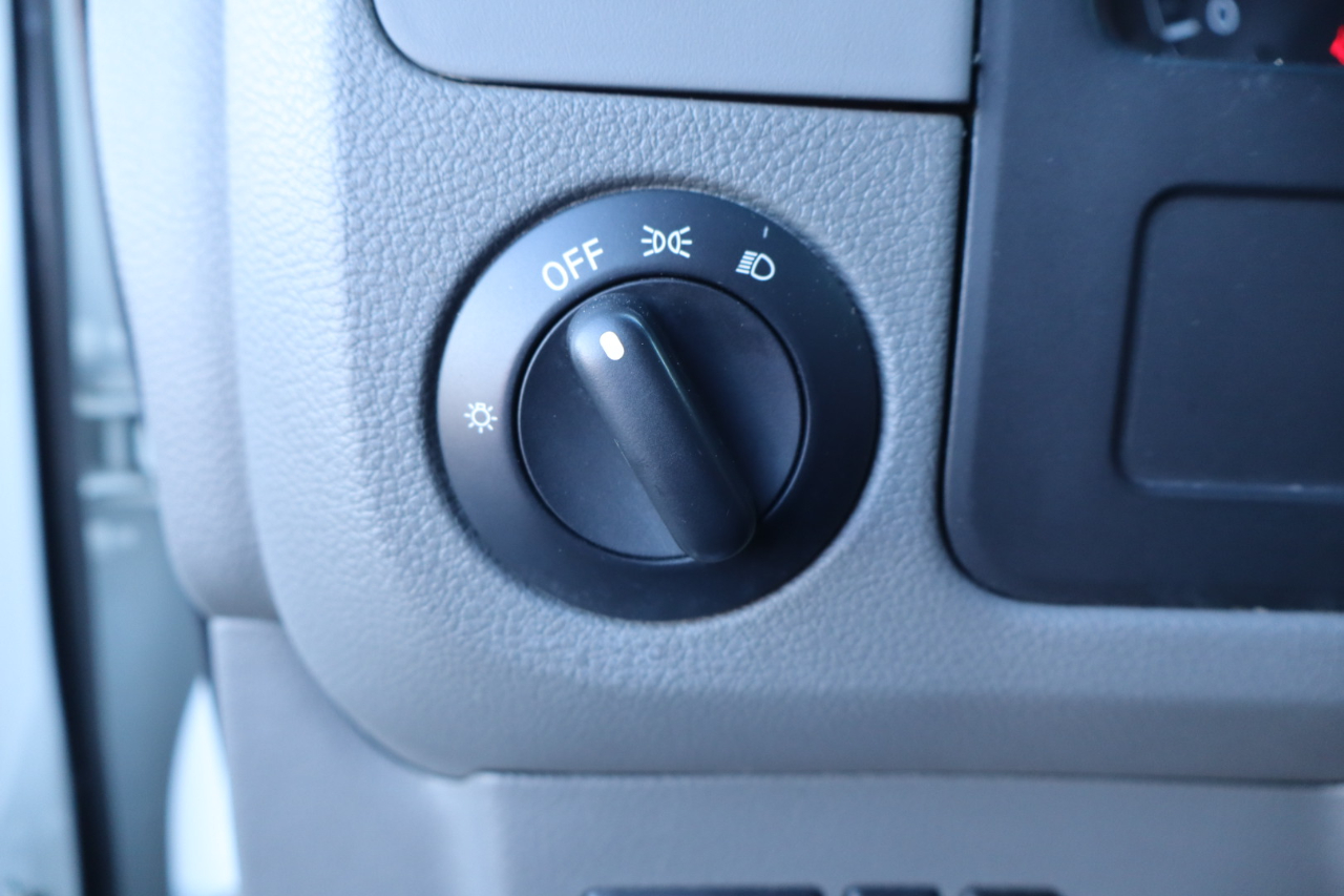 Nissan NV Cargo NV3500 HD High Roof V8 SV 2018