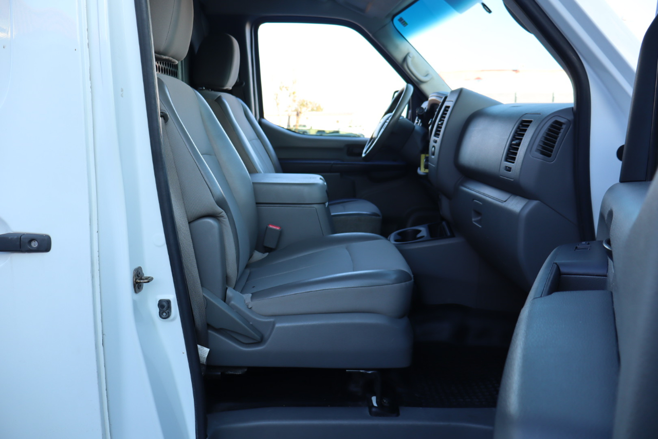 Nissan NV Cargo NV3500 HD High Roof V8 SV 2018