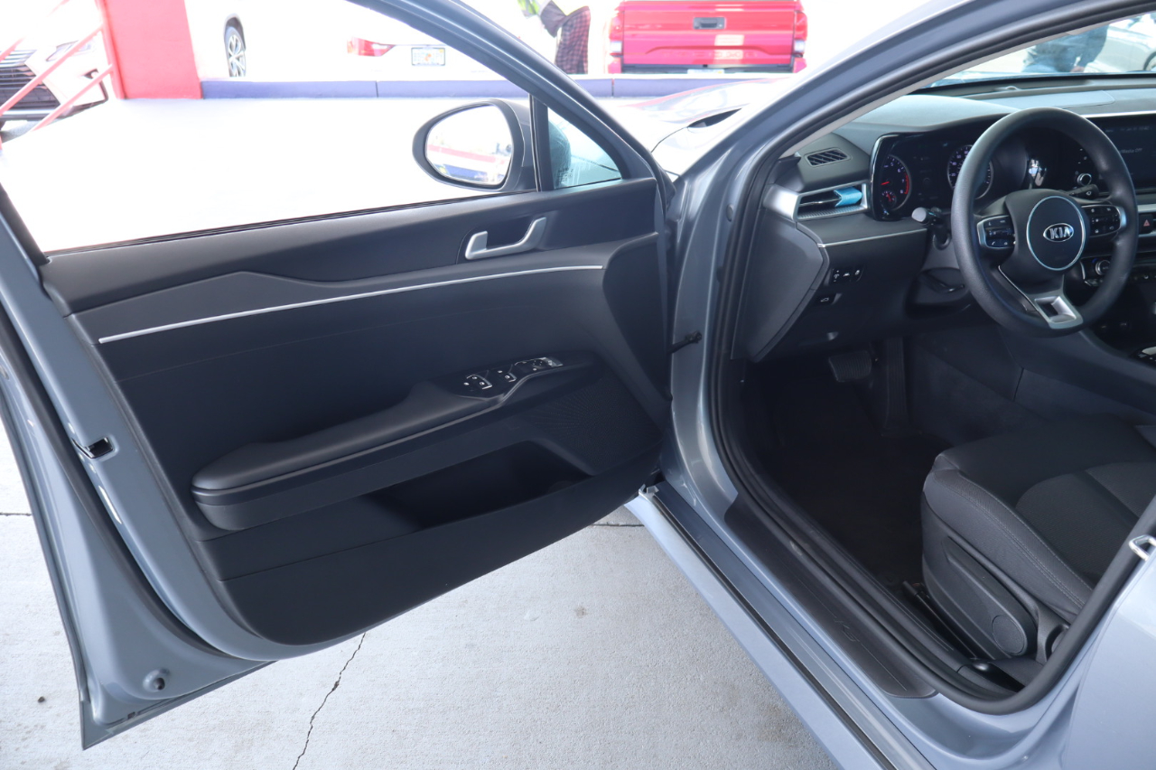 Kia K5 LXS Auto FWD 2021