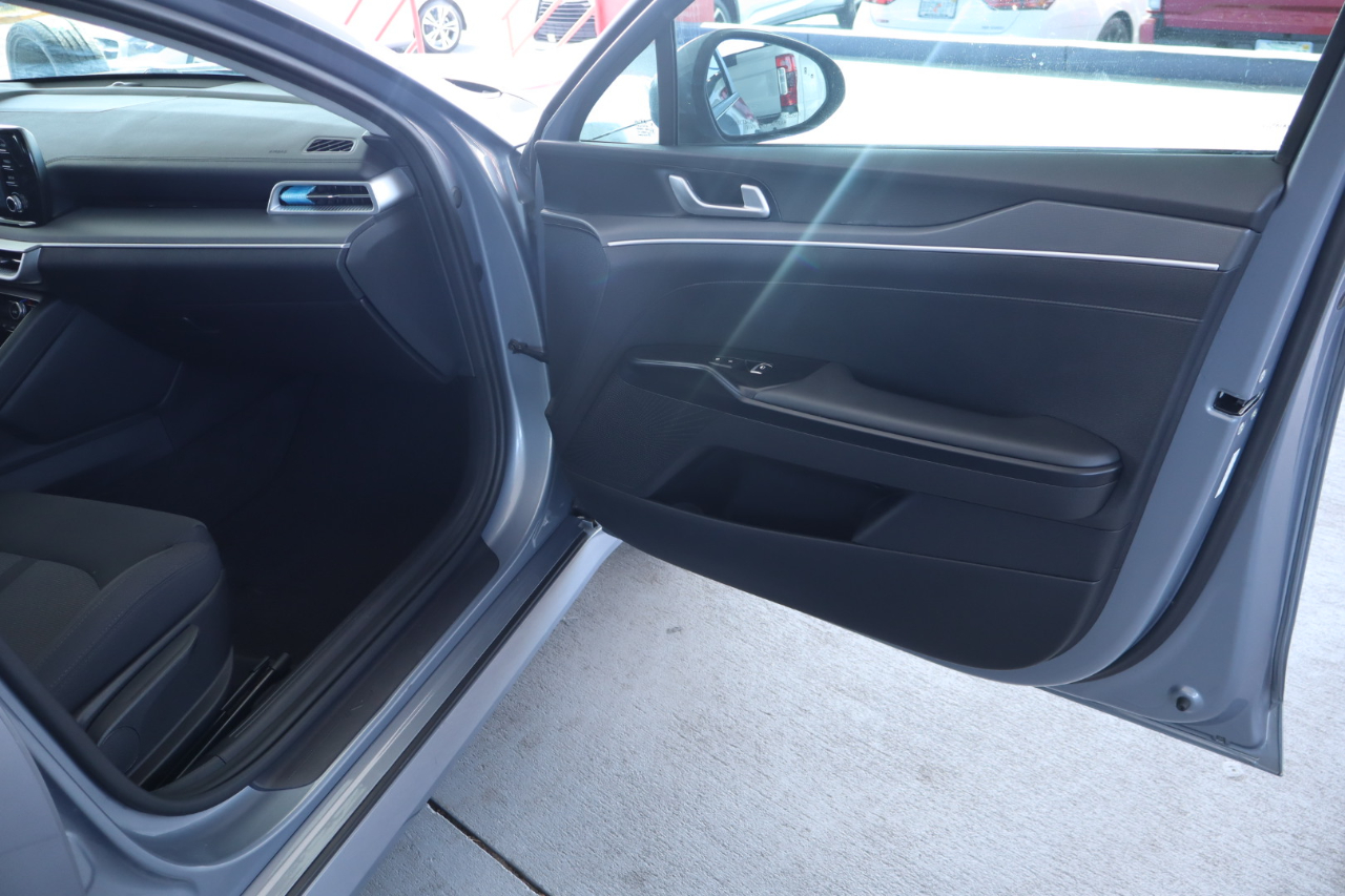 Kia K5 LXS Auto FWD 2021