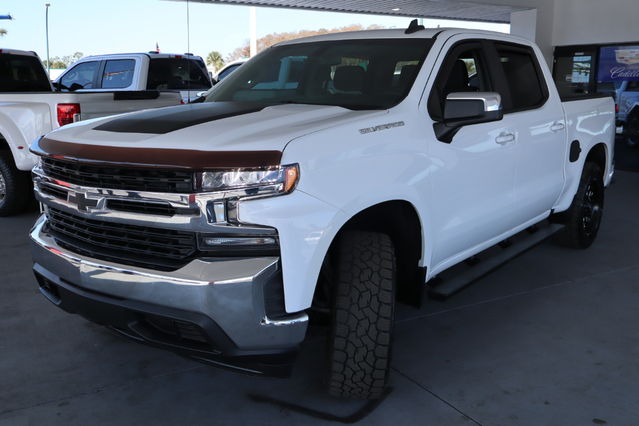Chevrolet Silverado 1500 2WD Crew Cab 147" LT 2020