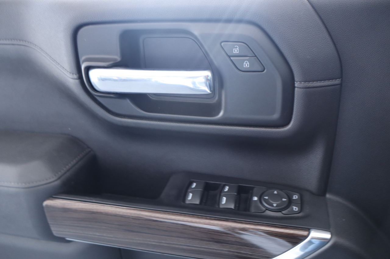 Chevrolet Silverado 1500 2WD Crew Cab 147" LT 2020