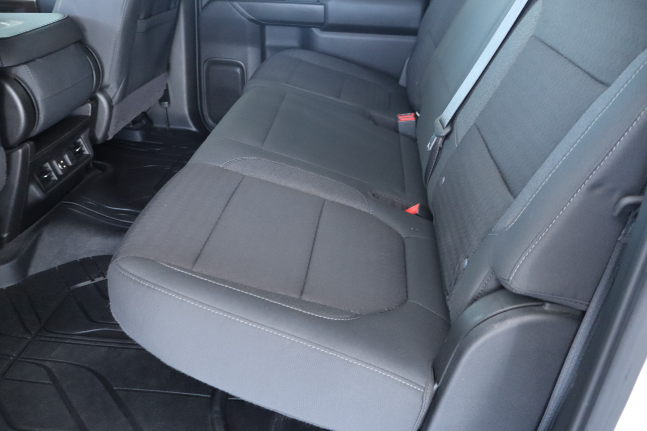 Chevrolet Silverado 1500 2WD Crew Cab 147" LT 2020