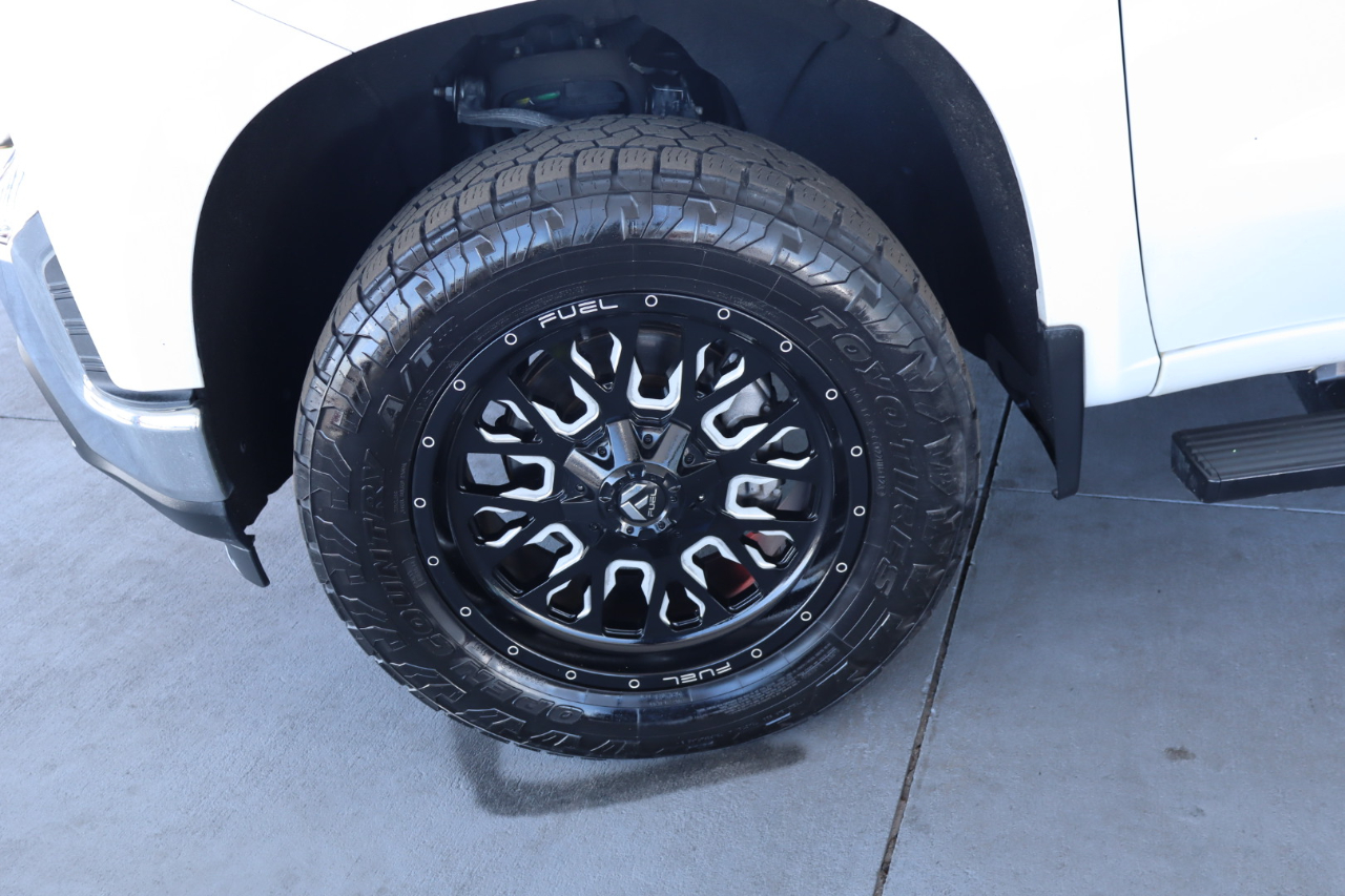 Chevrolet Silverado 1500 2WD Crew Cab 147" LT 2020