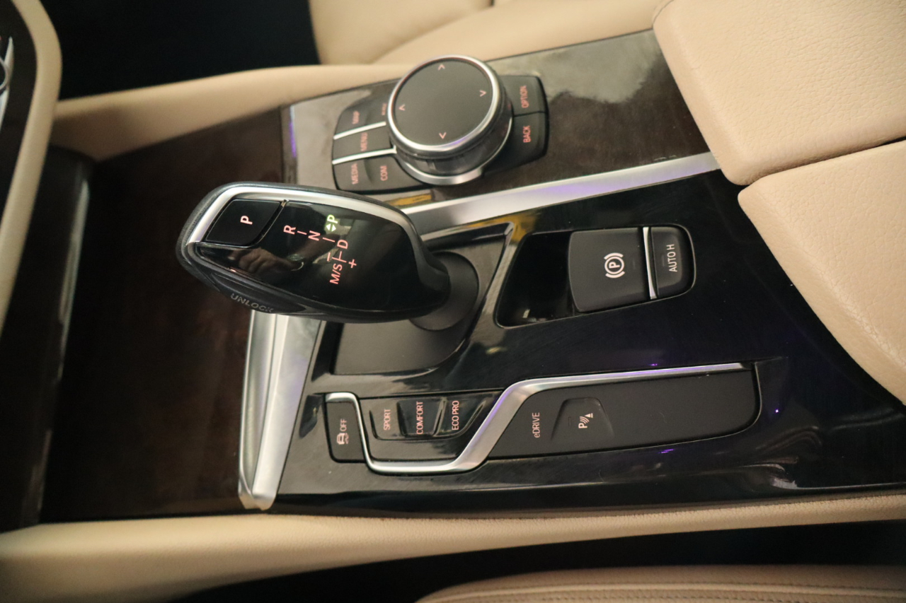 BMW 5 Series 530e xDrive iPerformance Plug-In Hybrid 2018