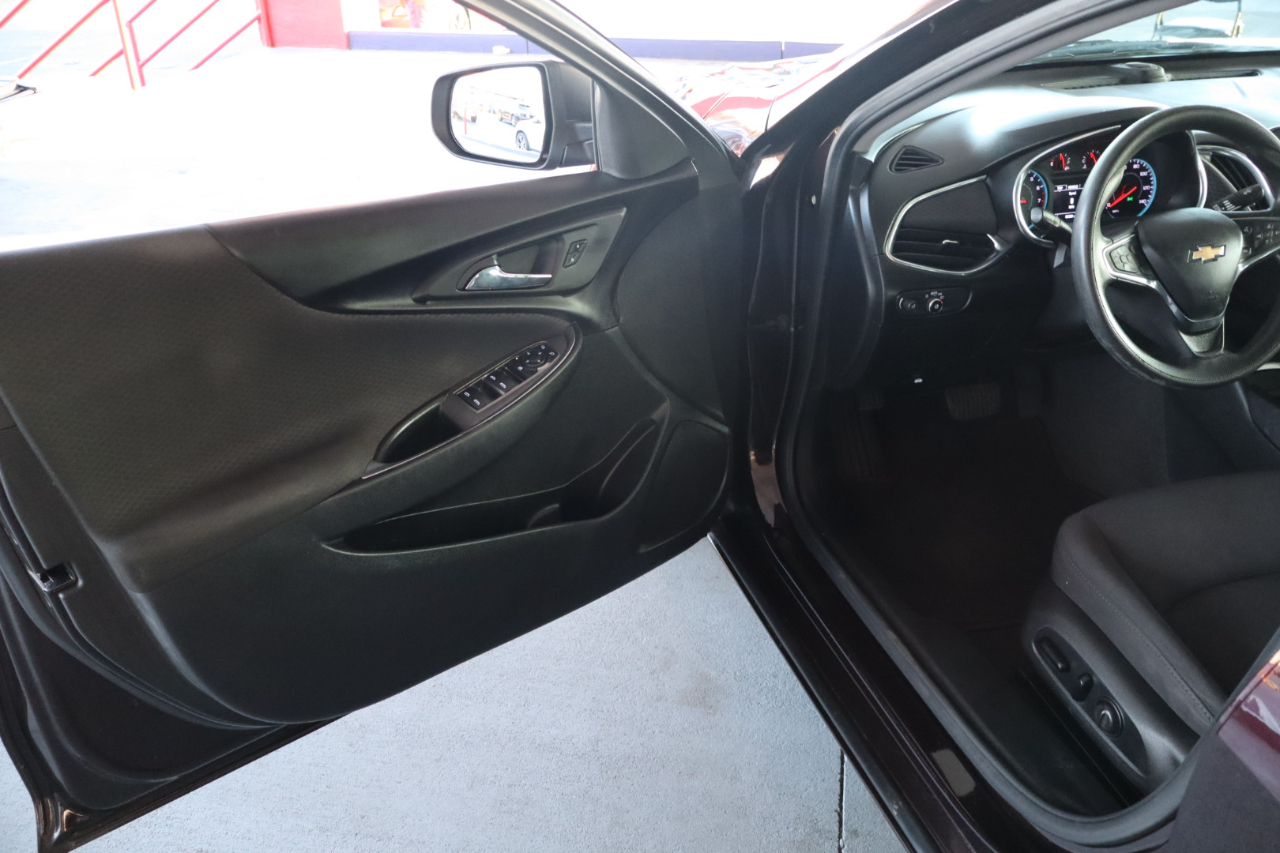 Chevrolet Malibu 4dr Sdn LT 2020