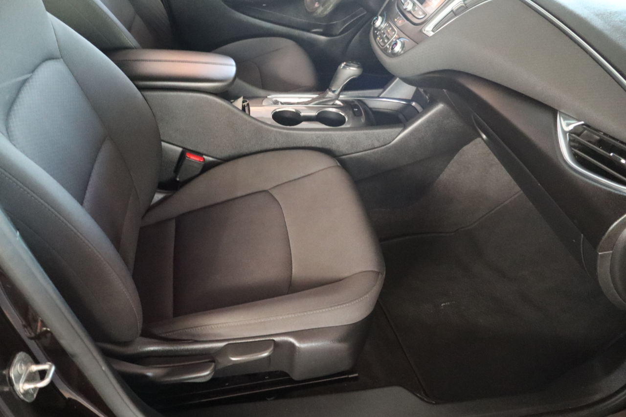 Chevrolet Malibu 4dr Sdn LT 2020