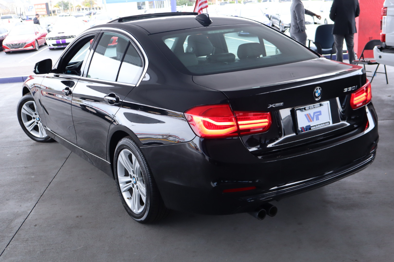 BMW 3 Series 330i xDrive Sedan 2018