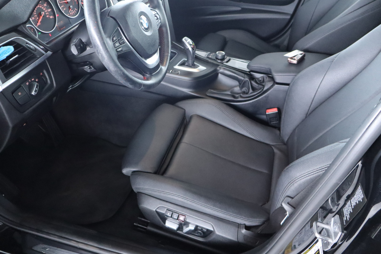 BMW 3 Series 330i xDrive Sedan 2018