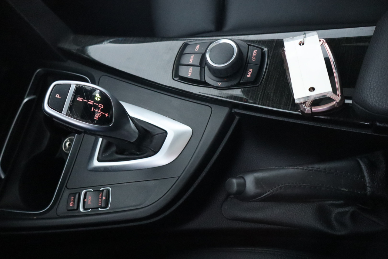 BMW 3 Series 330i xDrive Sedan 2018