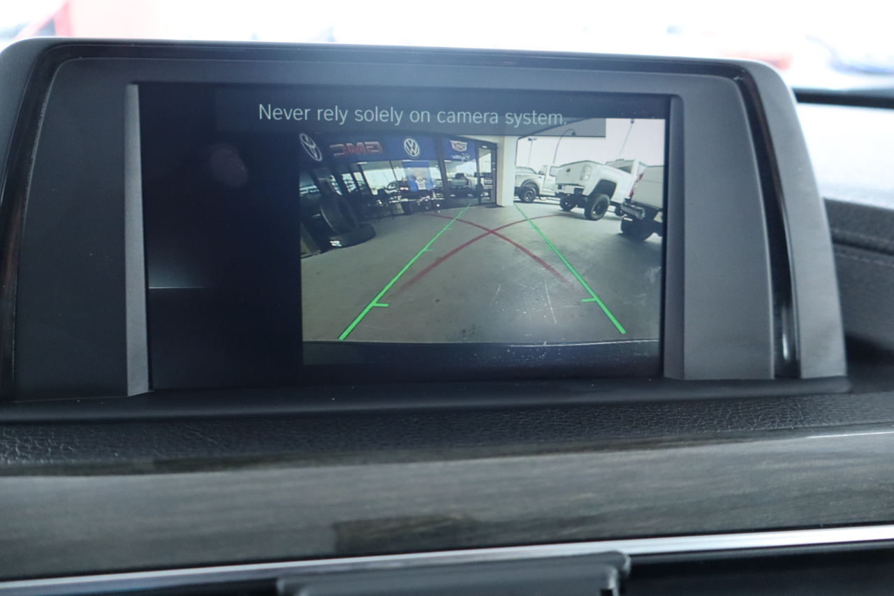 BMW 3 Series 330i xDrive Sedan 2018