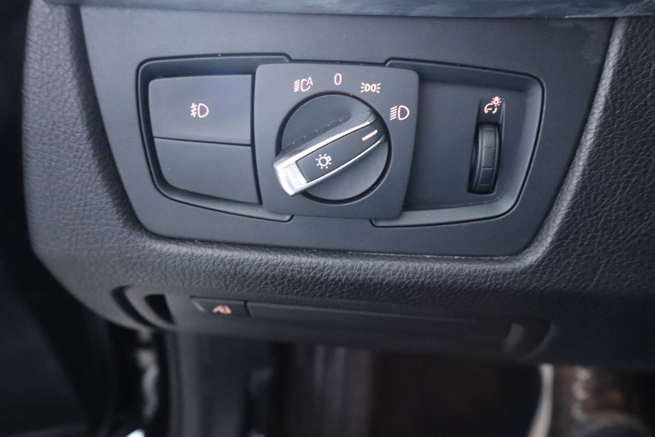 BMW 3 Series 330i xDrive Sedan 2018