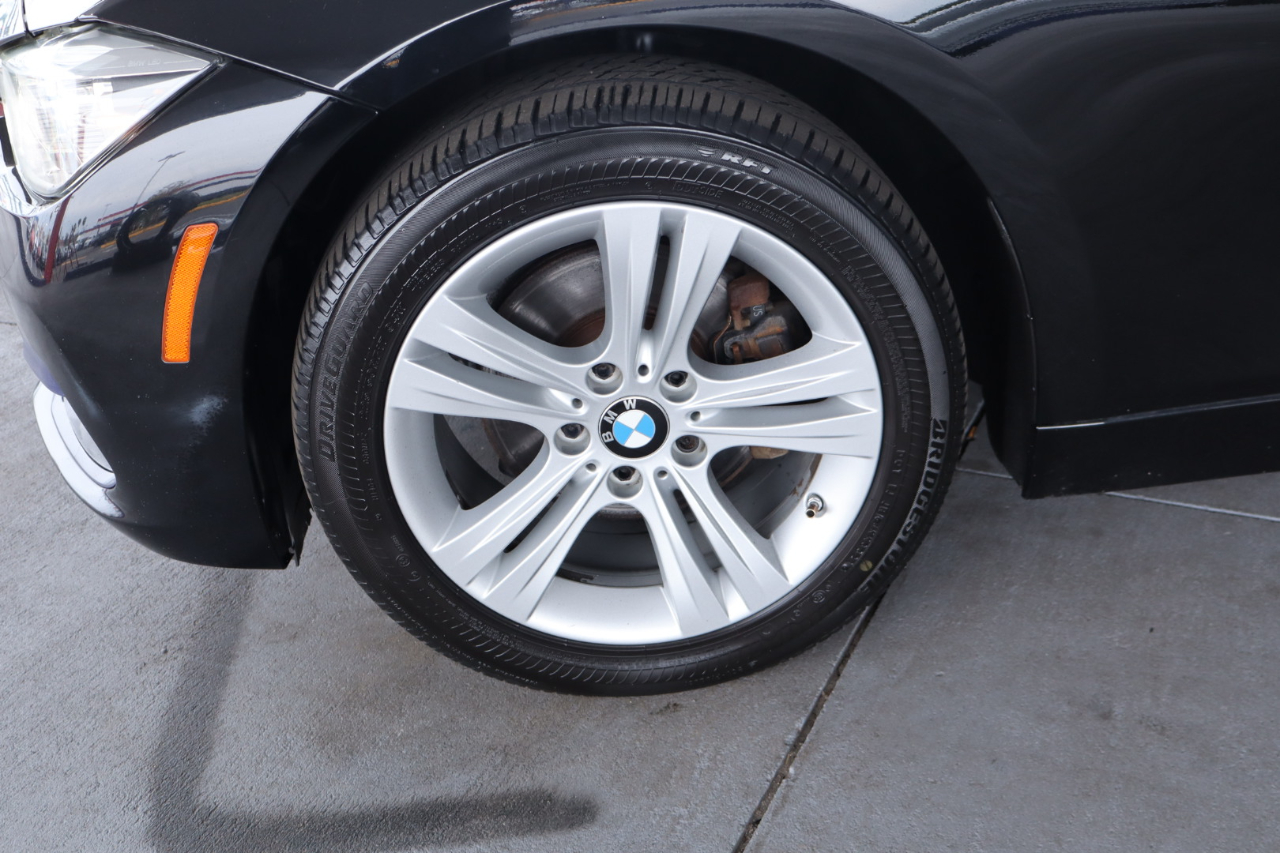 BMW 3 Series 330i xDrive Sedan 2018