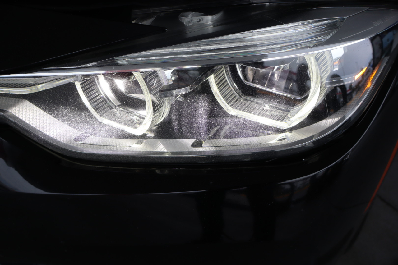 BMW 3 Series 330i xDrive Sedan 2018