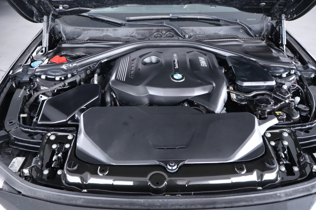 BMW 3 Series 330i xDrive Sedan 2018