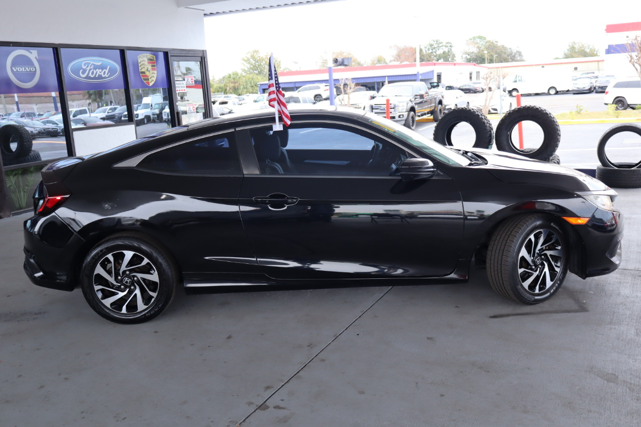Honda Civic Coupe LX-P CVT 2017