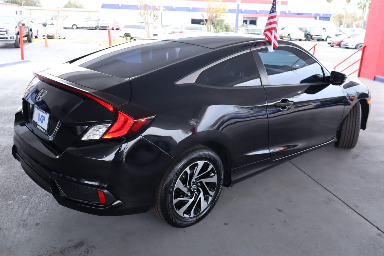 Honda Civic Coupe LX-P CVT 2017