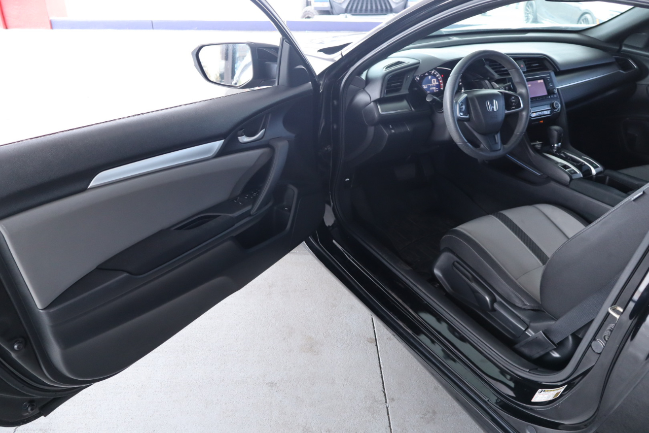 Honda Civic Coupe LX-P CVT 2017