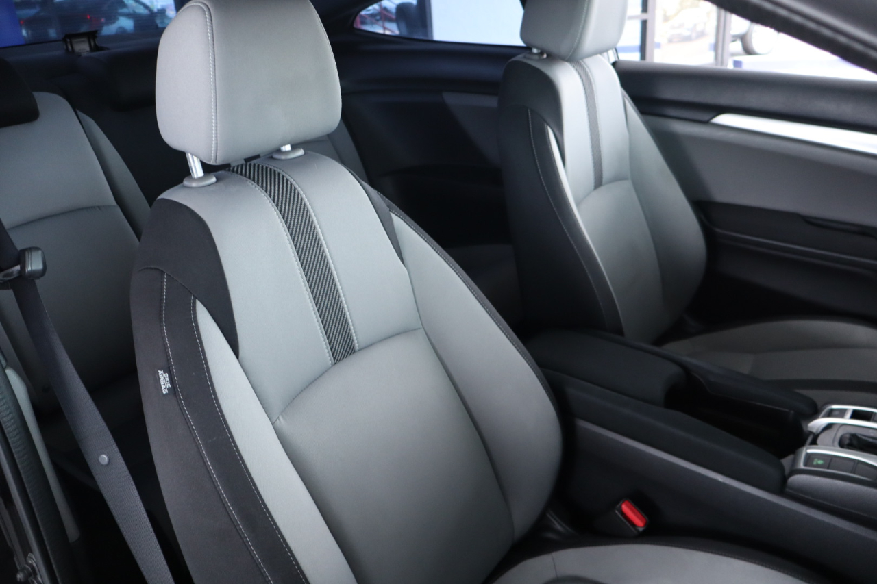 Honda Civic Coupe LX-P CVT 2017