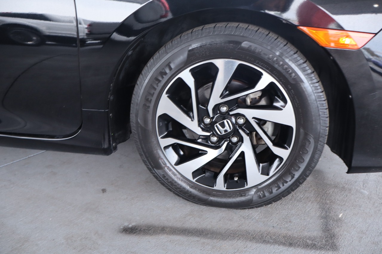 Honda Civic Coupe LX-P CVT 2017