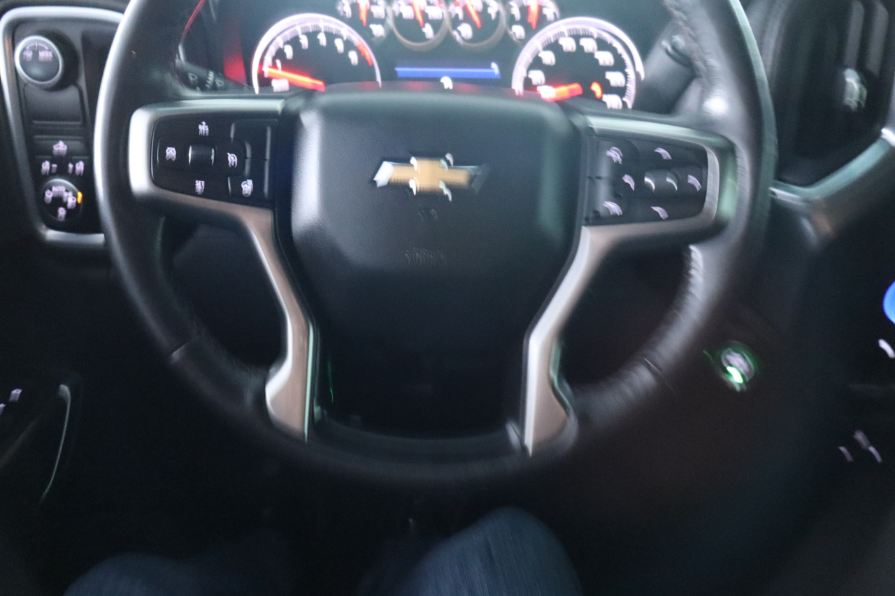 Chevrolet Silverado 1500 2WD Crew Cab 147" LT 2021