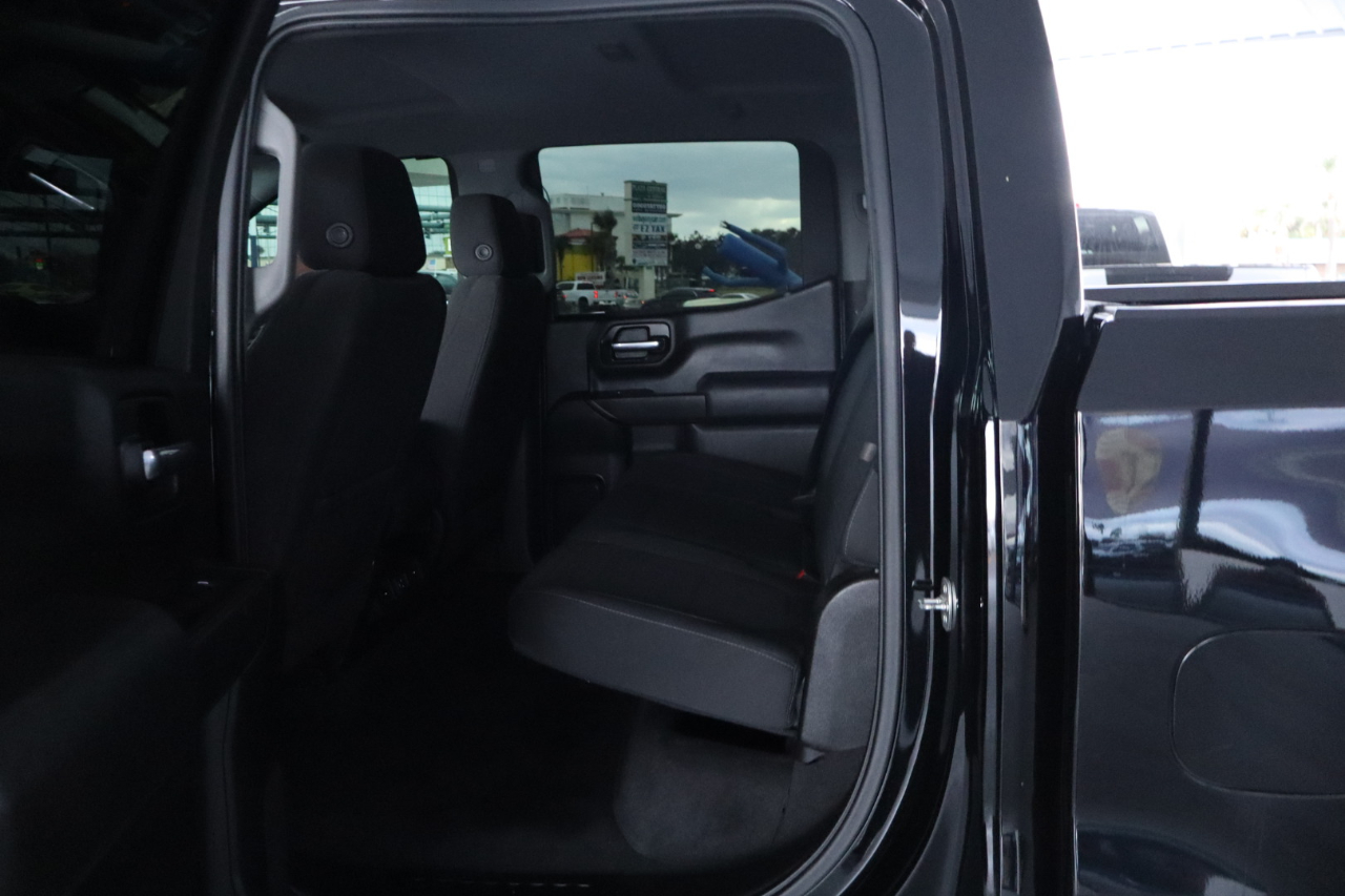 Chevrolet Silverado 1500 2WD Crew Cab 147" LT 2021