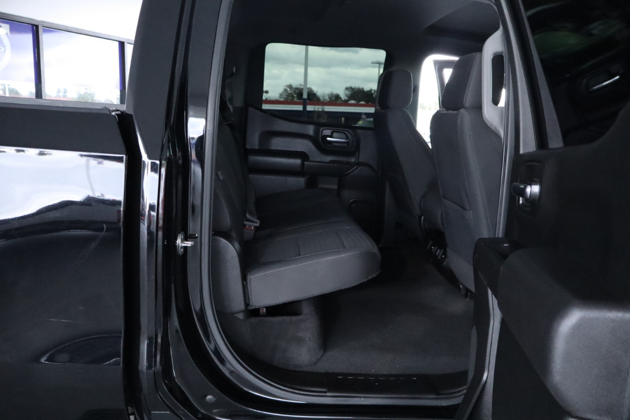 Chevrolet Silverado 1500 2WD Crew Cab 147" LT 2021