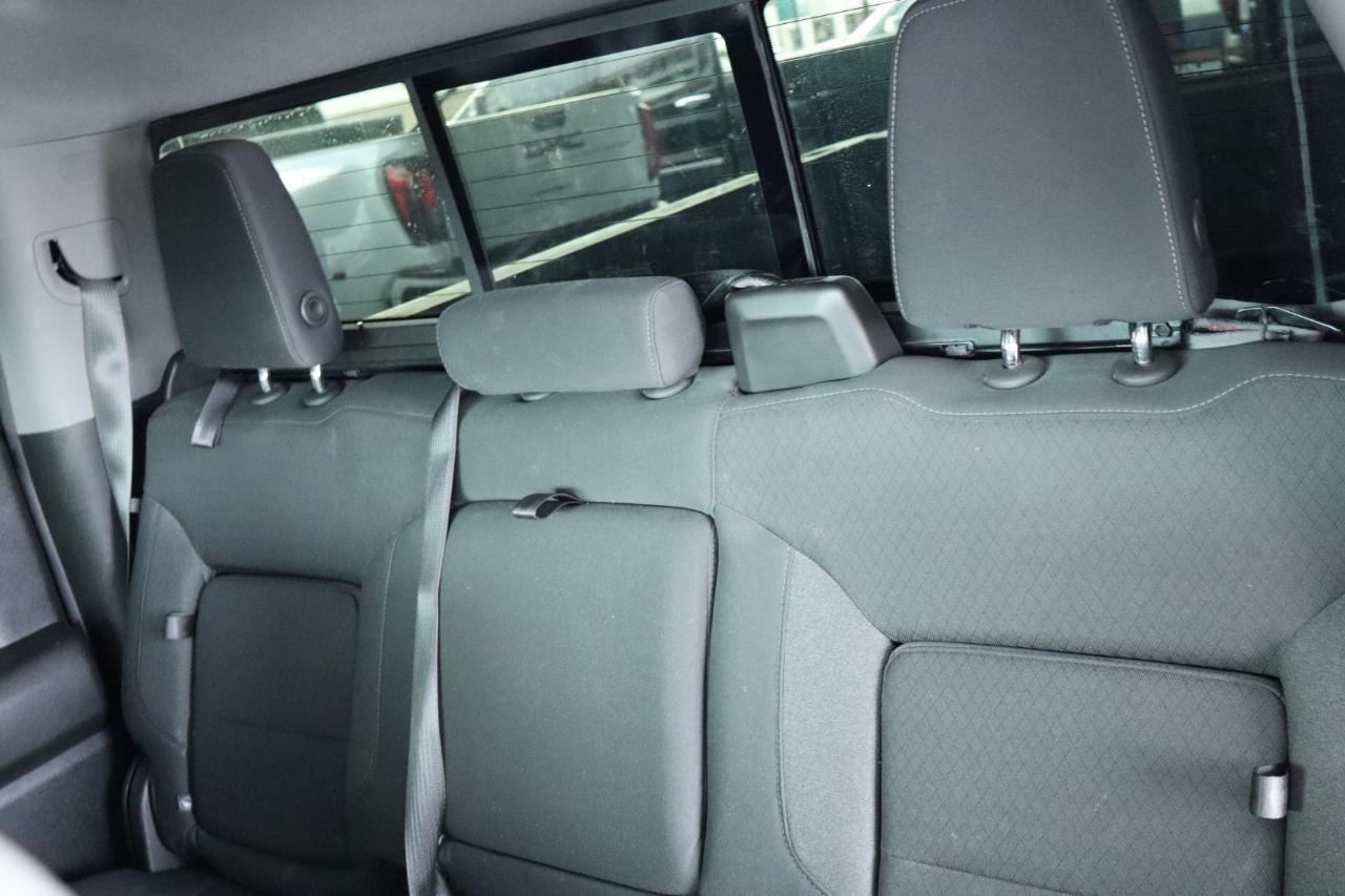 Chevrolet Silverado 1500 2WD Crew Cab 147" LT 2021