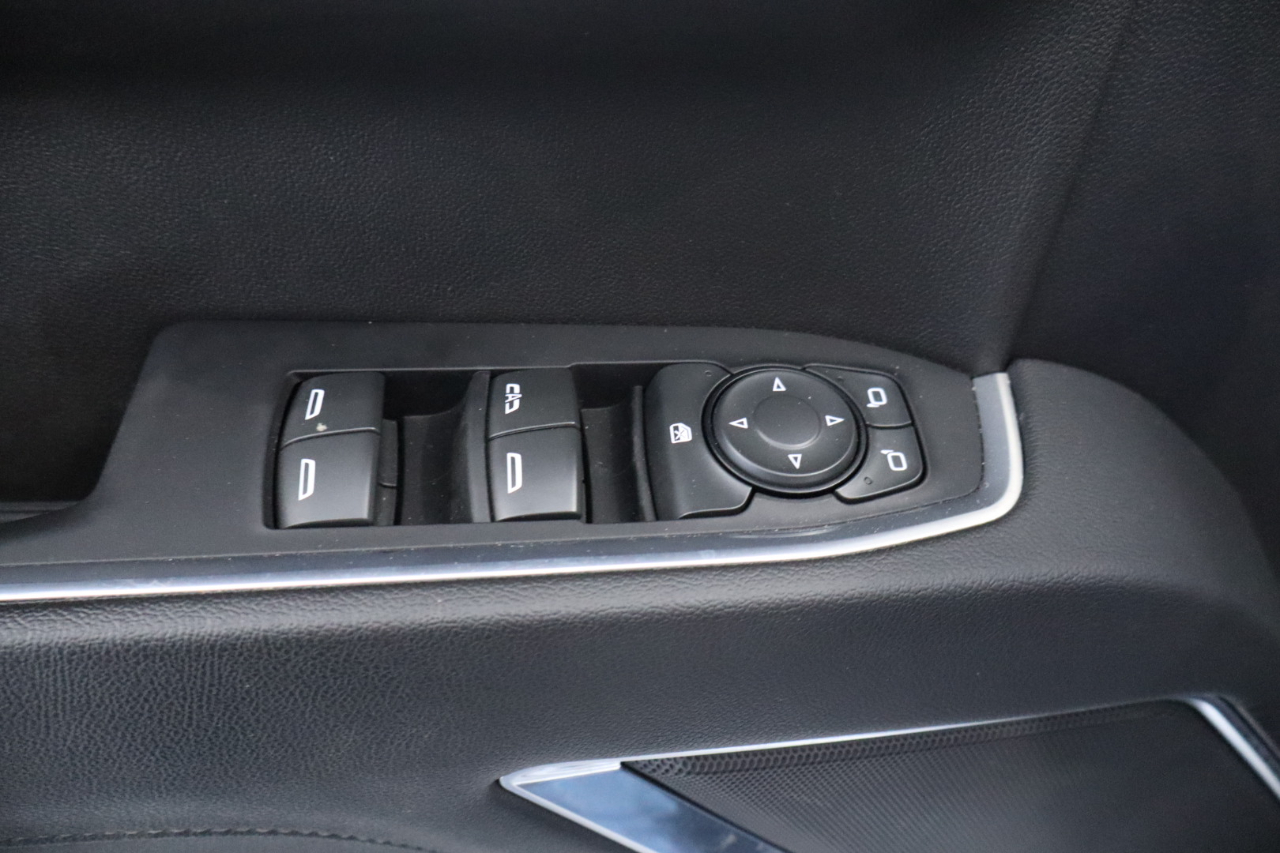 GMC Sierra 1500 4WD Crew Cab 147" Elevation w/3SB 2022