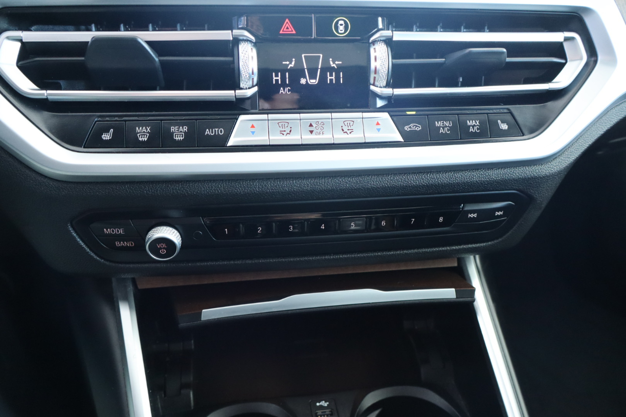 BMW 3 Series 330i xDrive Sedan North America 2020