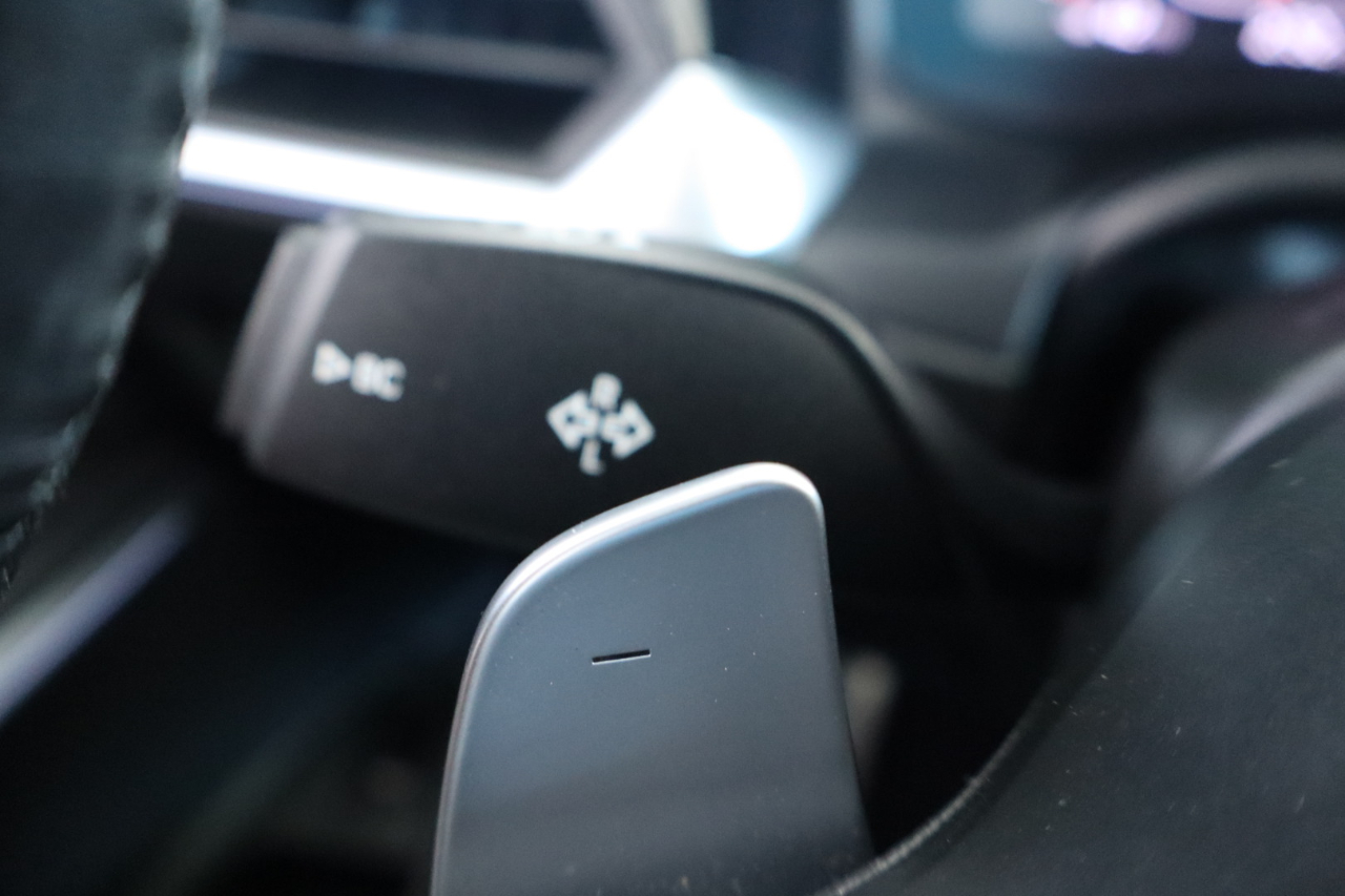 BMW 3 Series 330i xDrive Sedan North America 2020