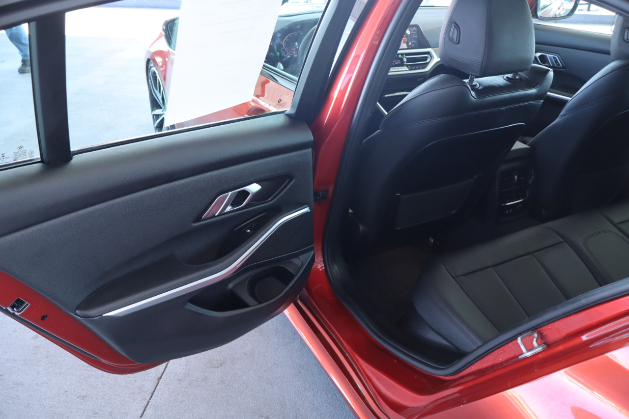 BMW 3 Series 330i xDrive Sedan North America 2020