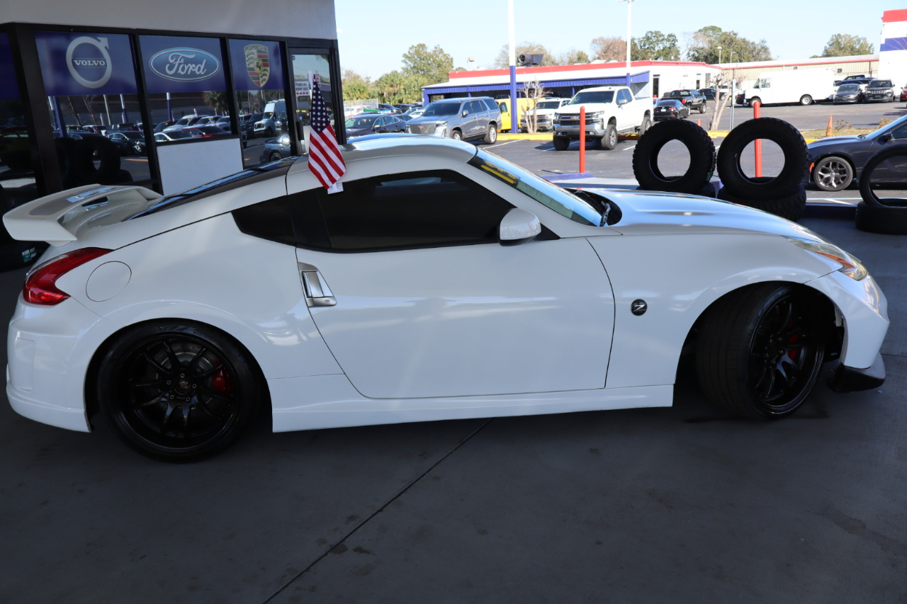 Nissan 370Z 2dr Cpe Manual NISMO 2013