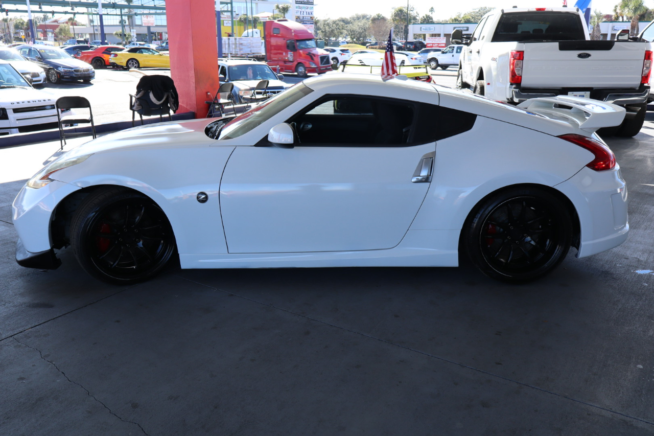 Nissan 370Z 2dr Cpe Manual NISMO 2013