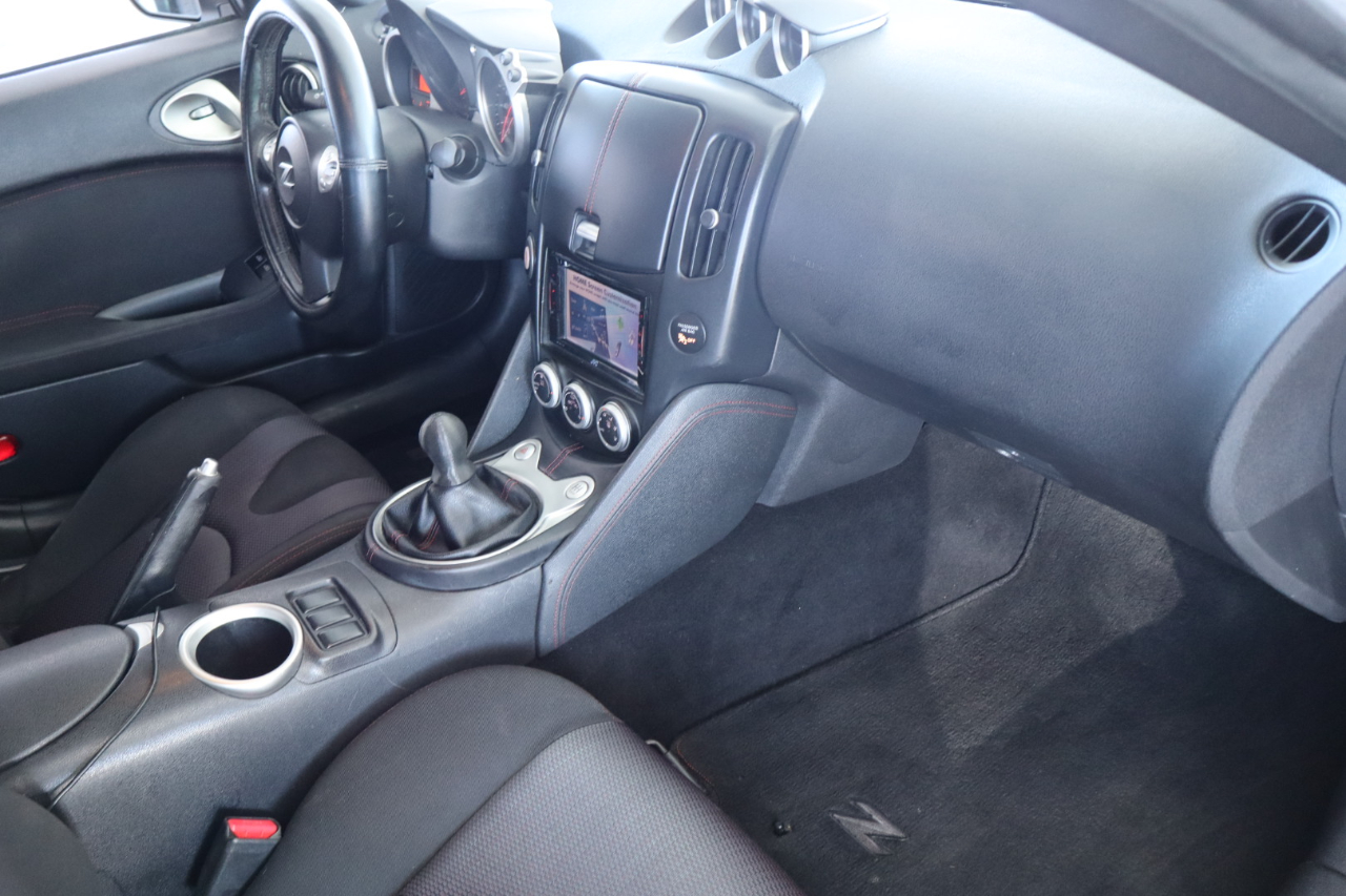 Nissan 370Z 2dr Cpe Manual NISMO 2013