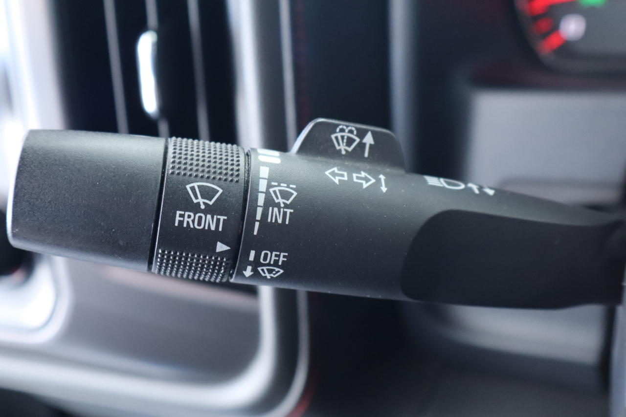 GMC Sierra 1500 4WD Crew Cab 143.5" SLT 2016