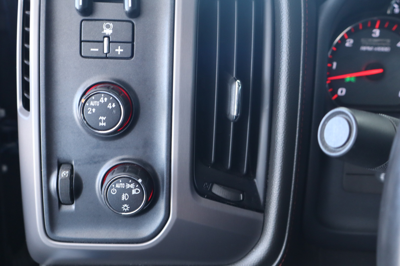 GMC Sierra 1500 4WD Crew Cab 143.5" SLT 2016